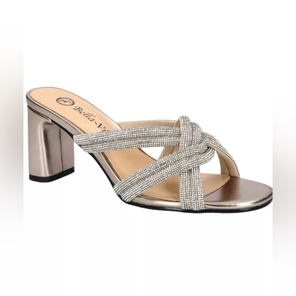 NWT Bella Vita
Women's Carmen Heeled Slip On Sandals